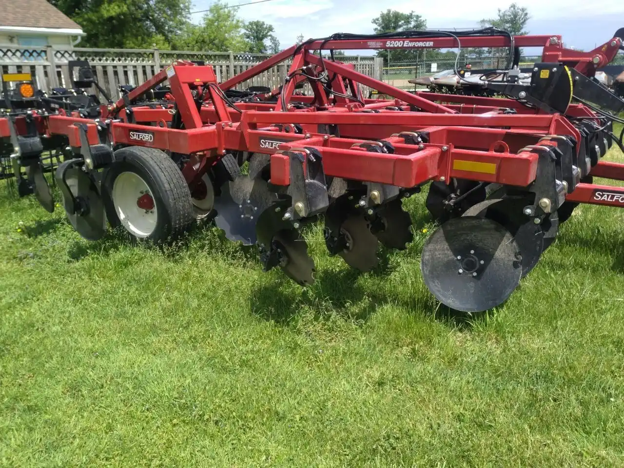 Gallery image 2 for New 2024 Salford 5200 ENFORCER Vertical Tillage