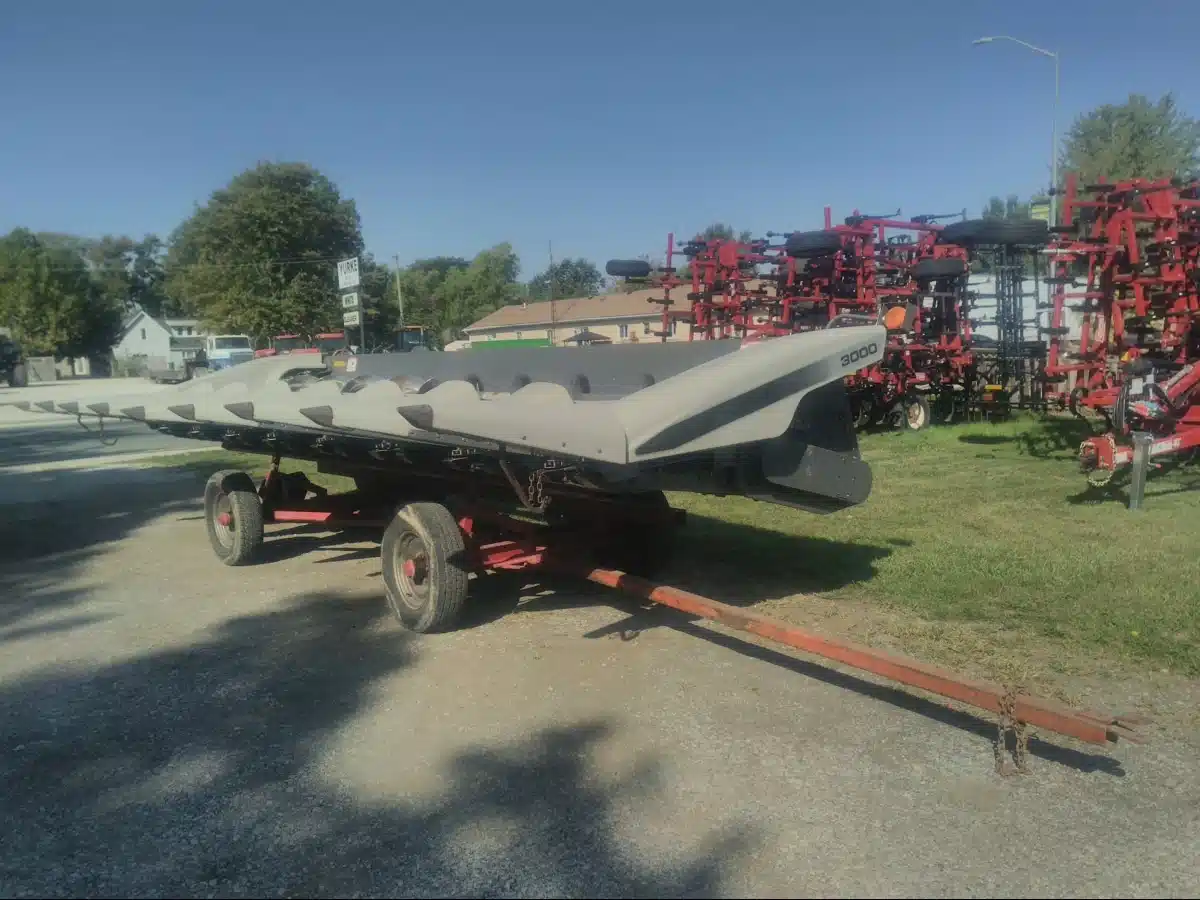 Gallery image 2 for Used 2008 Gleaner 3000 Header - Row Crop