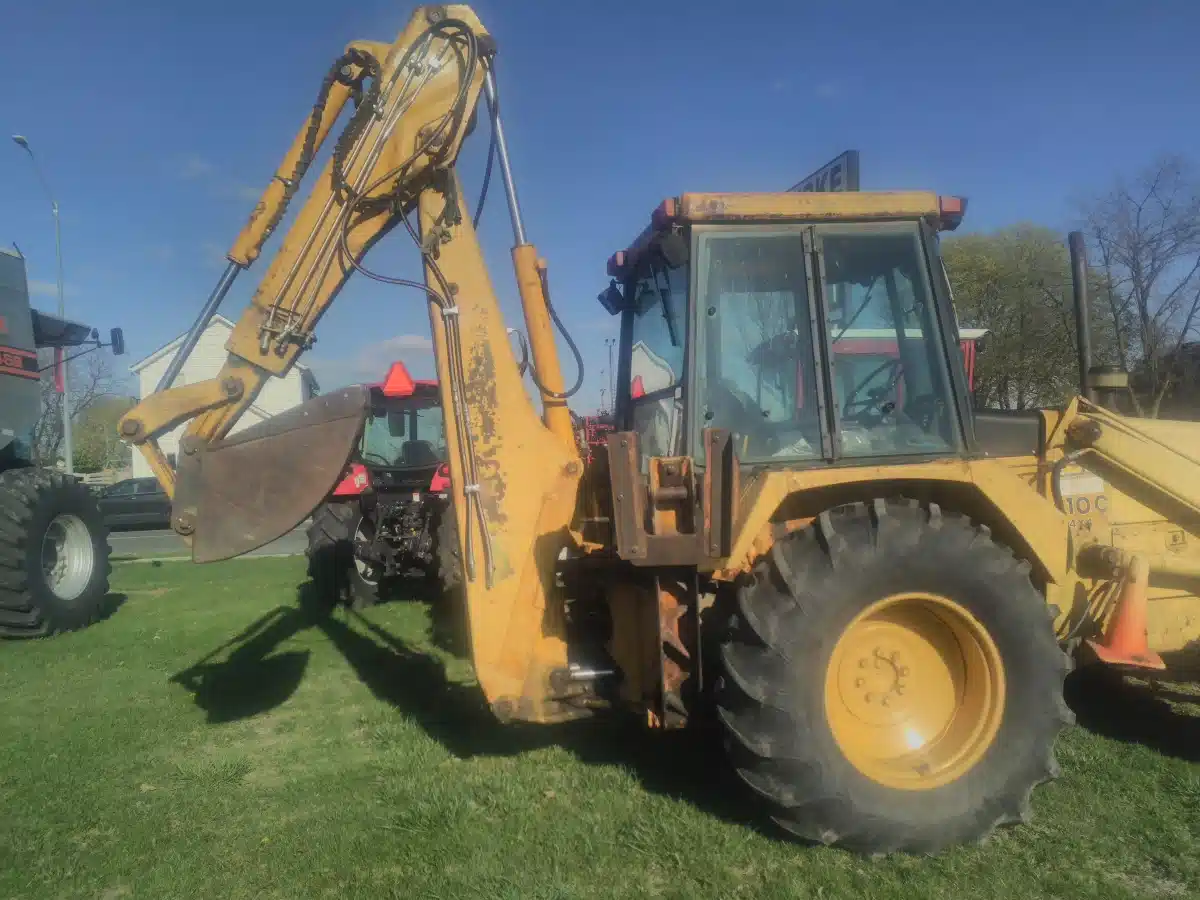 Gallery image 2 for Used 1989 John Deere 410C Backhoe Loader