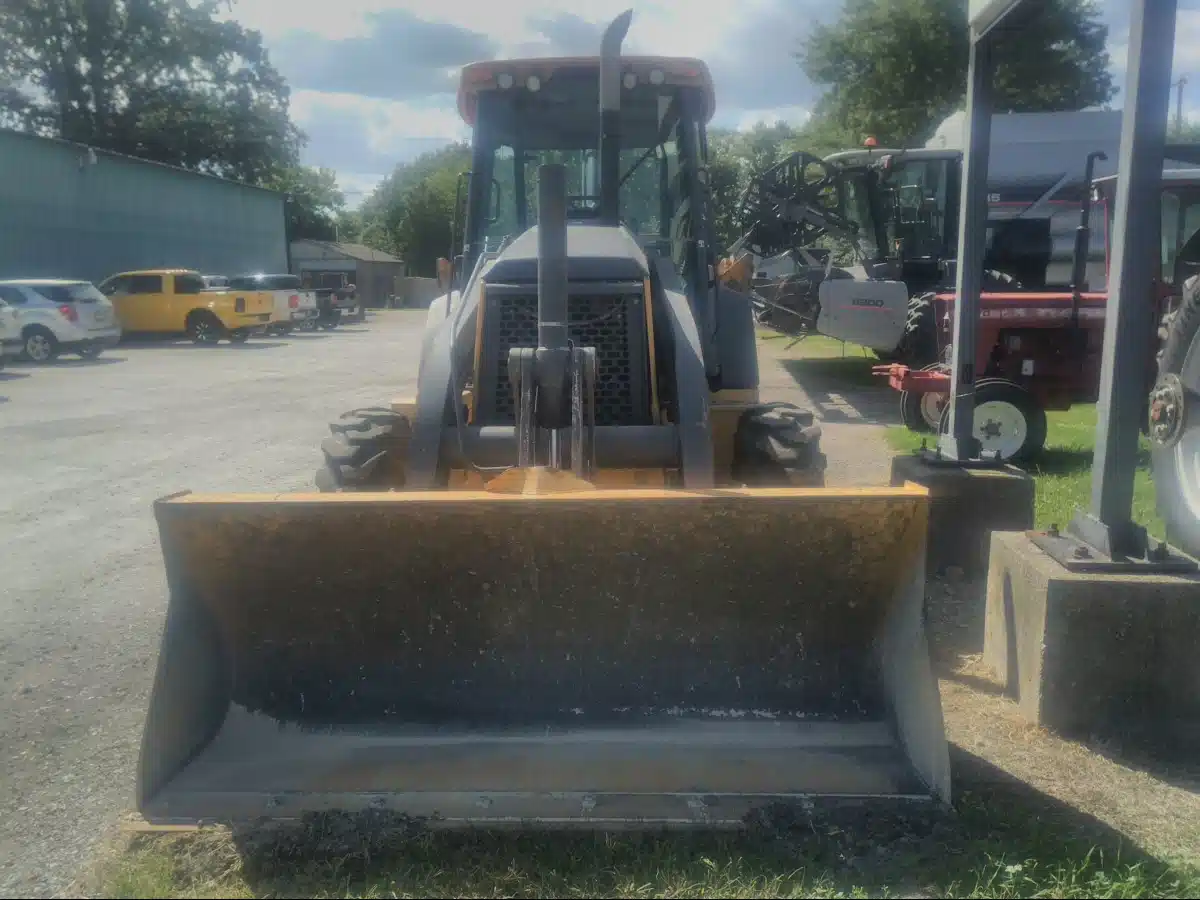 Gallery image 2 for Used 2010 John Deere 310SJ Backhoe Loader