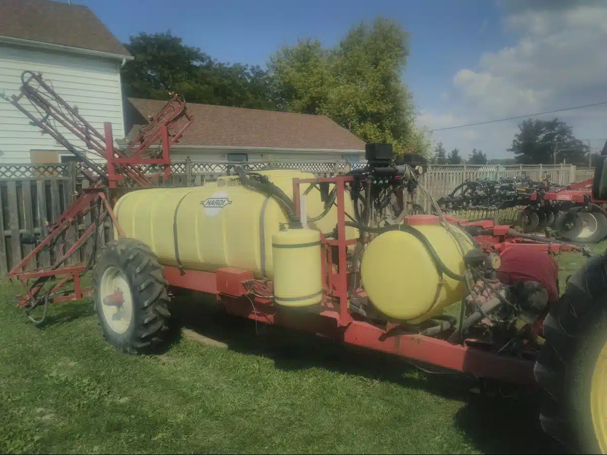 Used 1995 Hardi NAVIGATOR 550 Sprayer - Pull Type