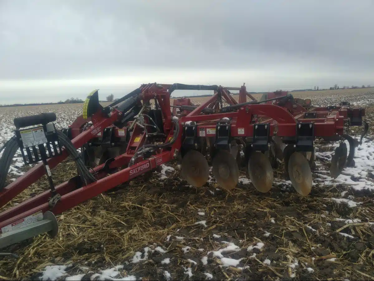 Used 2015 Salford I-5116 Vertical Tillage