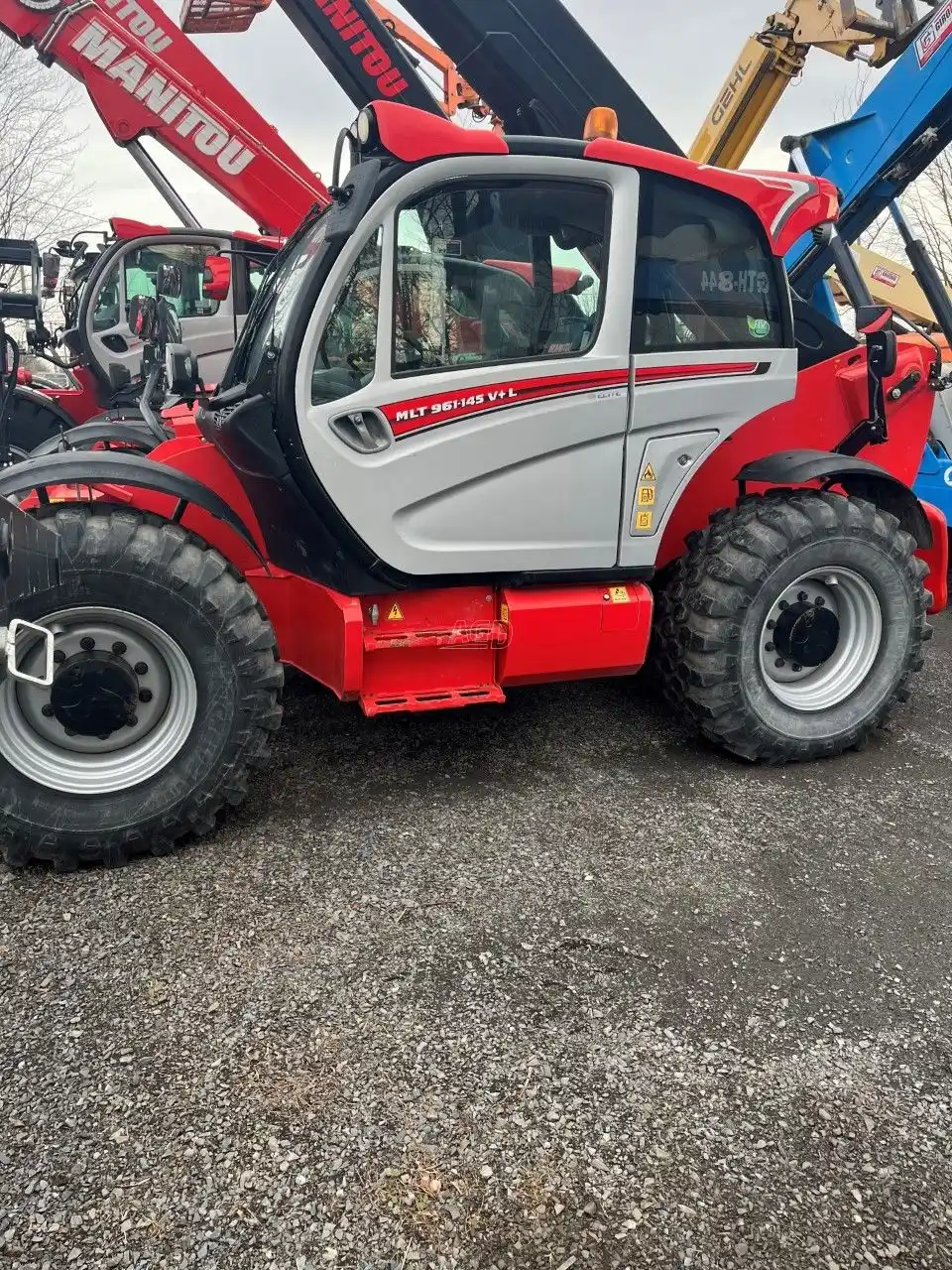 Gallery image 2 for Used 2021 Manitou MLT961 TeleHandler