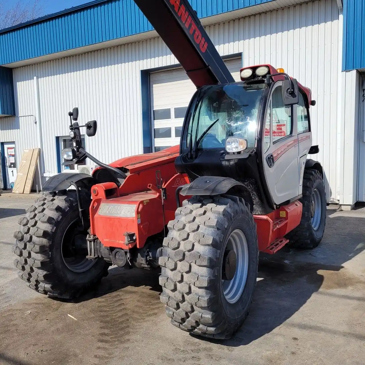 Gallery image 1 for Used 2021 Manitou MLT961 TeleHandler