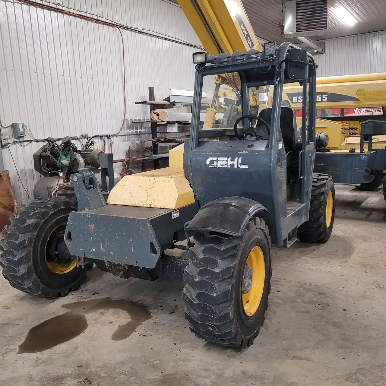 Gallery image 1 for Used 2015 Gehl RS6-34 TeleHandler