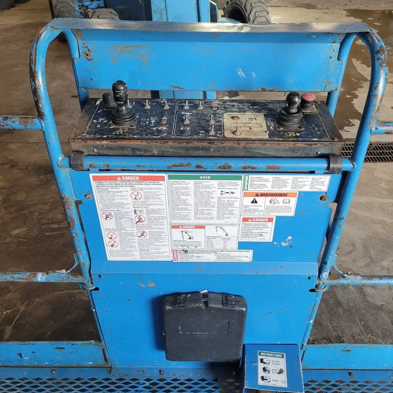 Gallery image 2 for Used 2011 Genie S-65 Boom Lift