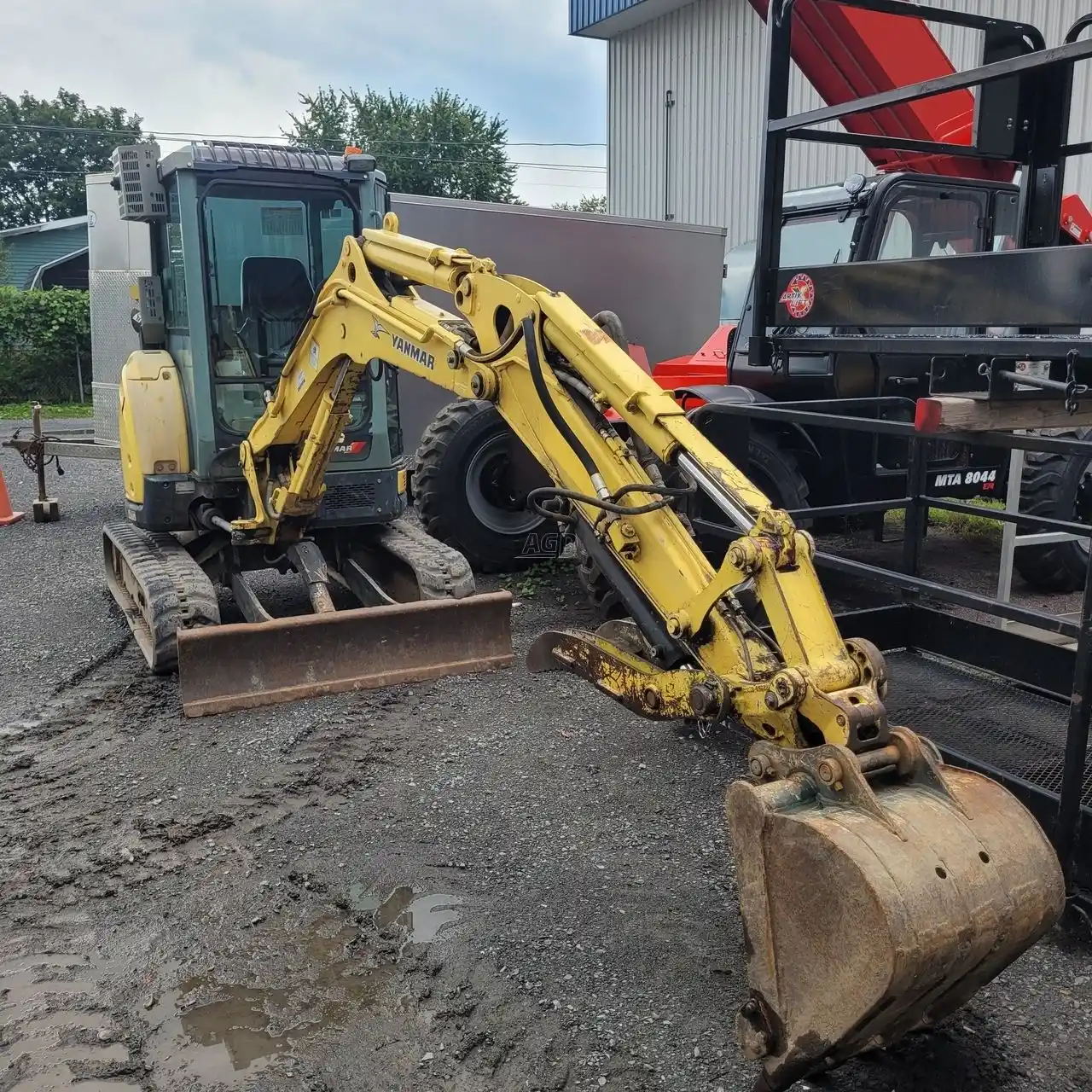 Gallery image 1 for Used 2010 Yanmar VIO35 Excavator