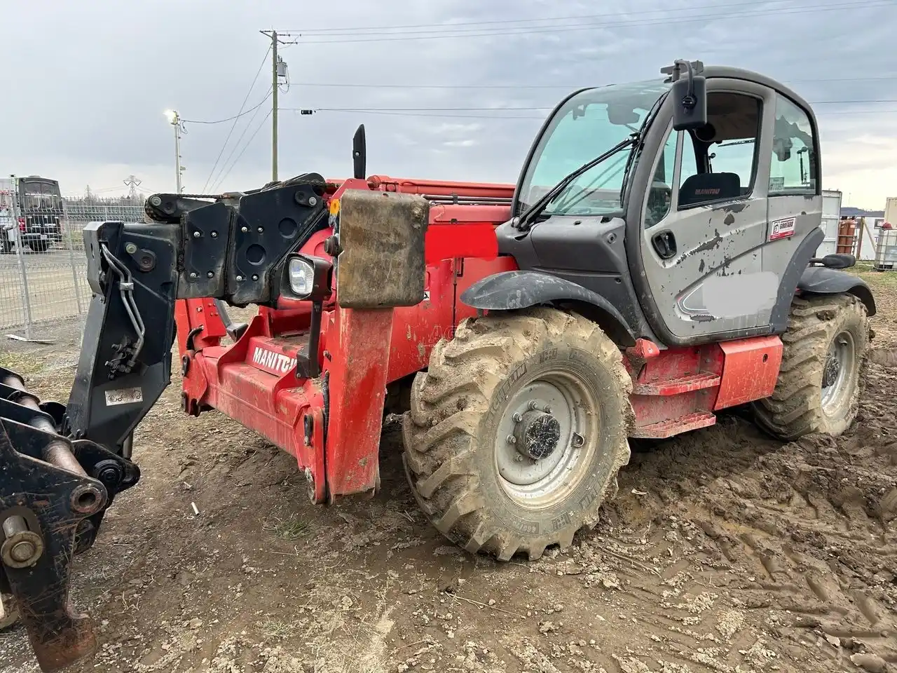 Gallery image 1 for Used 2011 Manitou MT1058 TeleHandler
