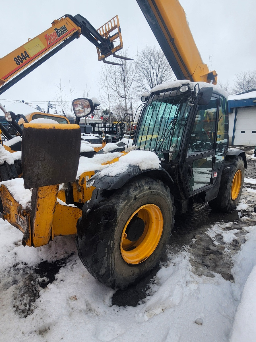 Gallery image 1 for Used 2013 JCB 510-56 TeleHandler