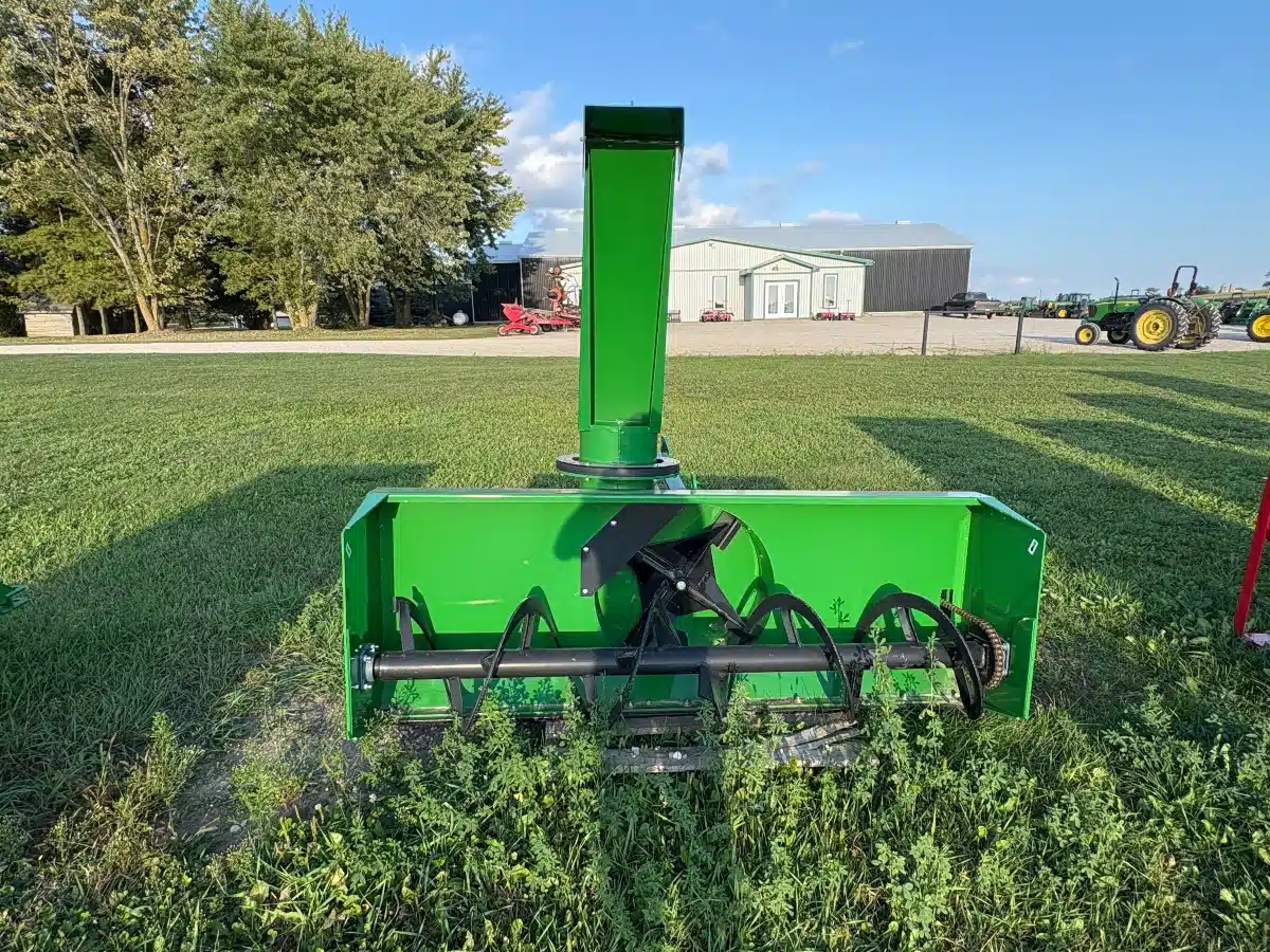 Gallery image 2 for New Agro Trend - Snow Blower