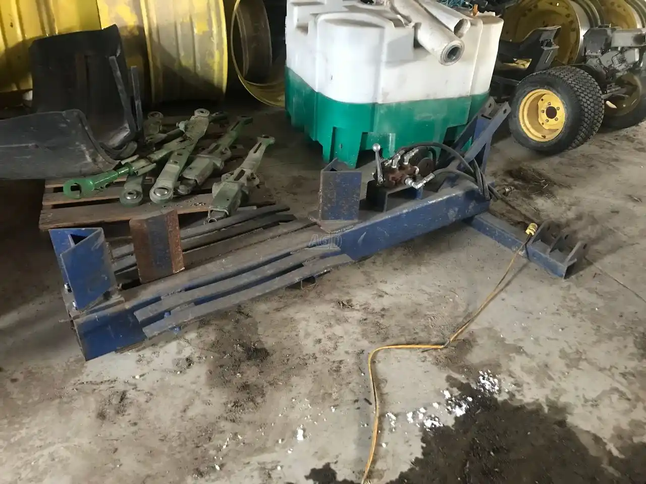 Gallery image 1 for Used 3 Point Hitch Wood Splitter