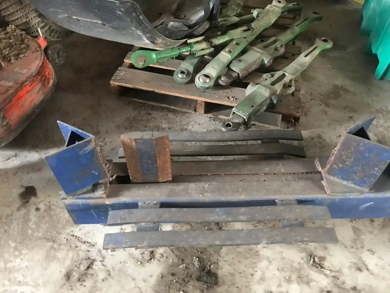 Gallery image 2 for Used 3 Point Hitch Wood Splitter