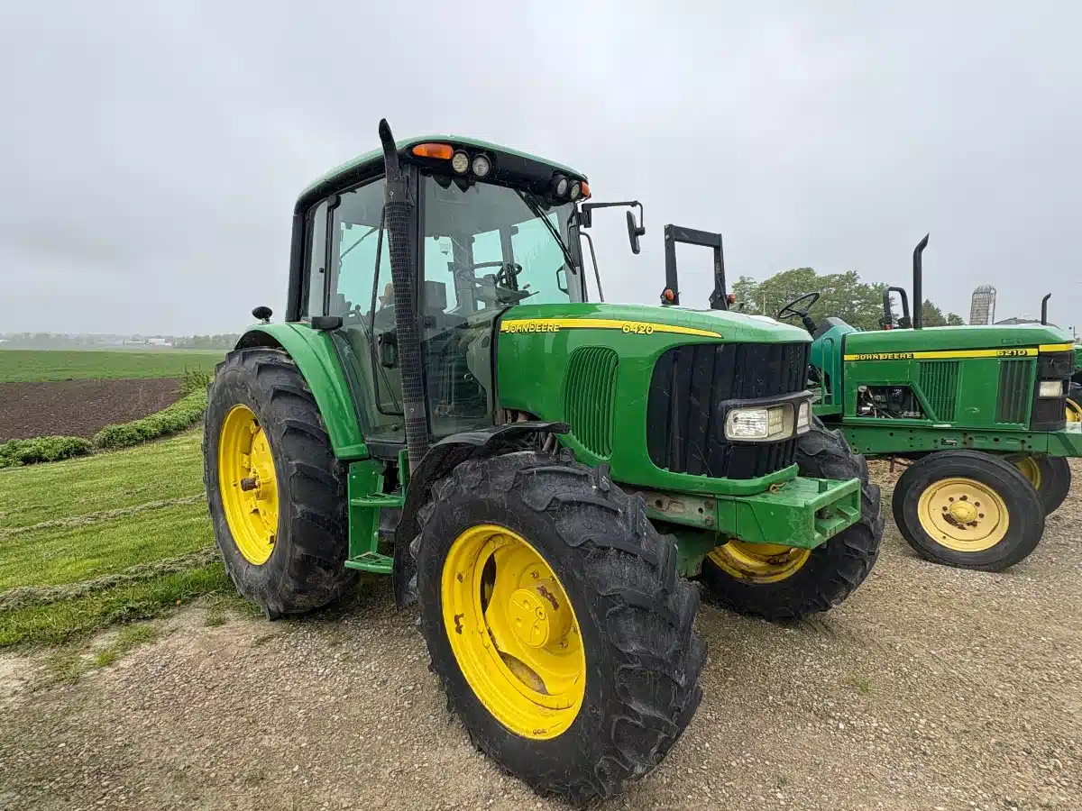 Gallery image 2 for Used 2003 John Deere 6420 Tractor