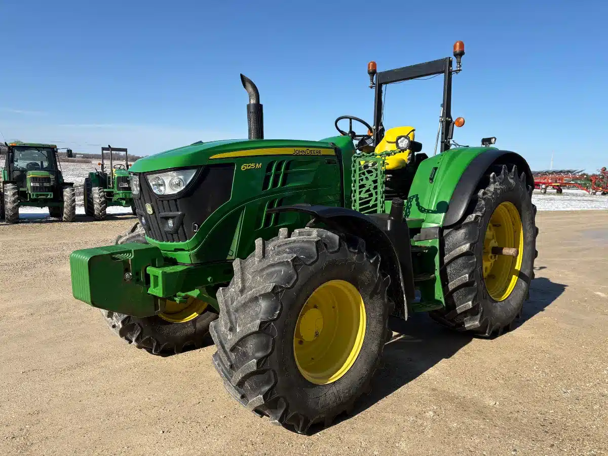 Gallery image 1 for Used 2015 John Deere 6125M Tractor