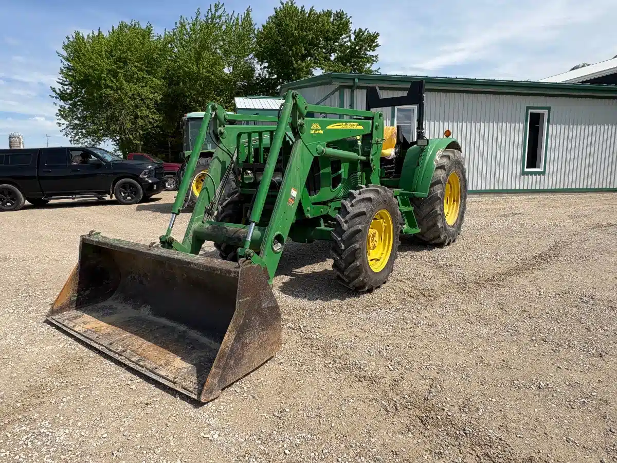 Gallery image 2 for Used 2012 John Deere 6230 Tractor