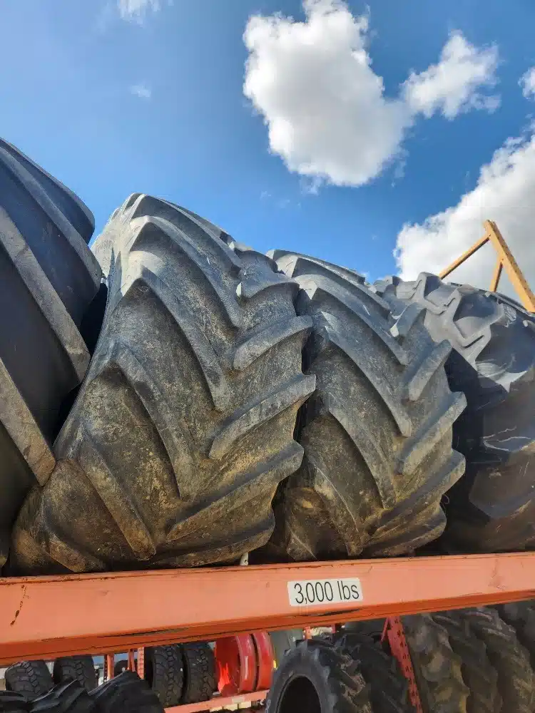 Gallery image 1 for Used Michelin 600/60R30 Tires