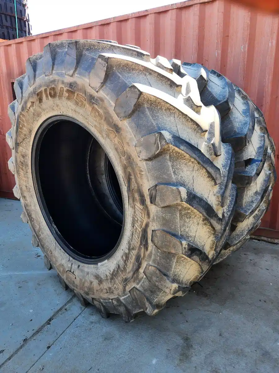 Gallery image 1 for Used Trelleborg 710/75R42 TM900 Tires
