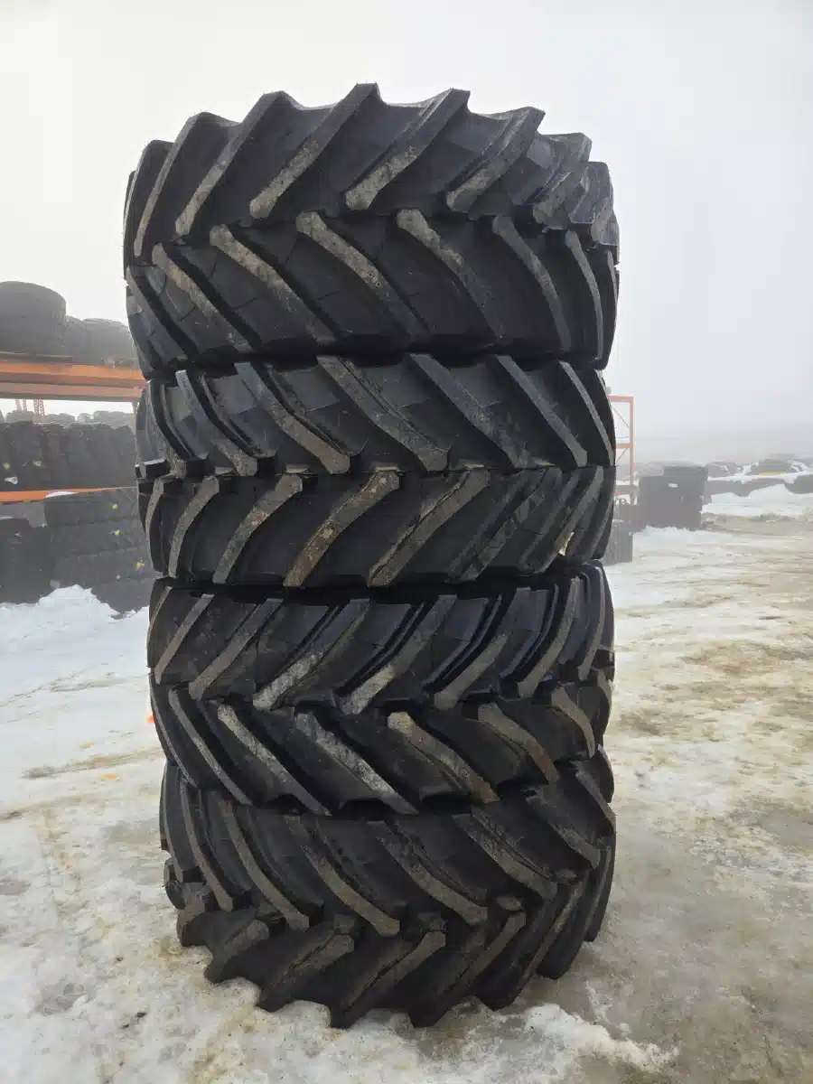 Photo de la Galerie 2 pour Trelleborg 650/60R38 Pneus et roues