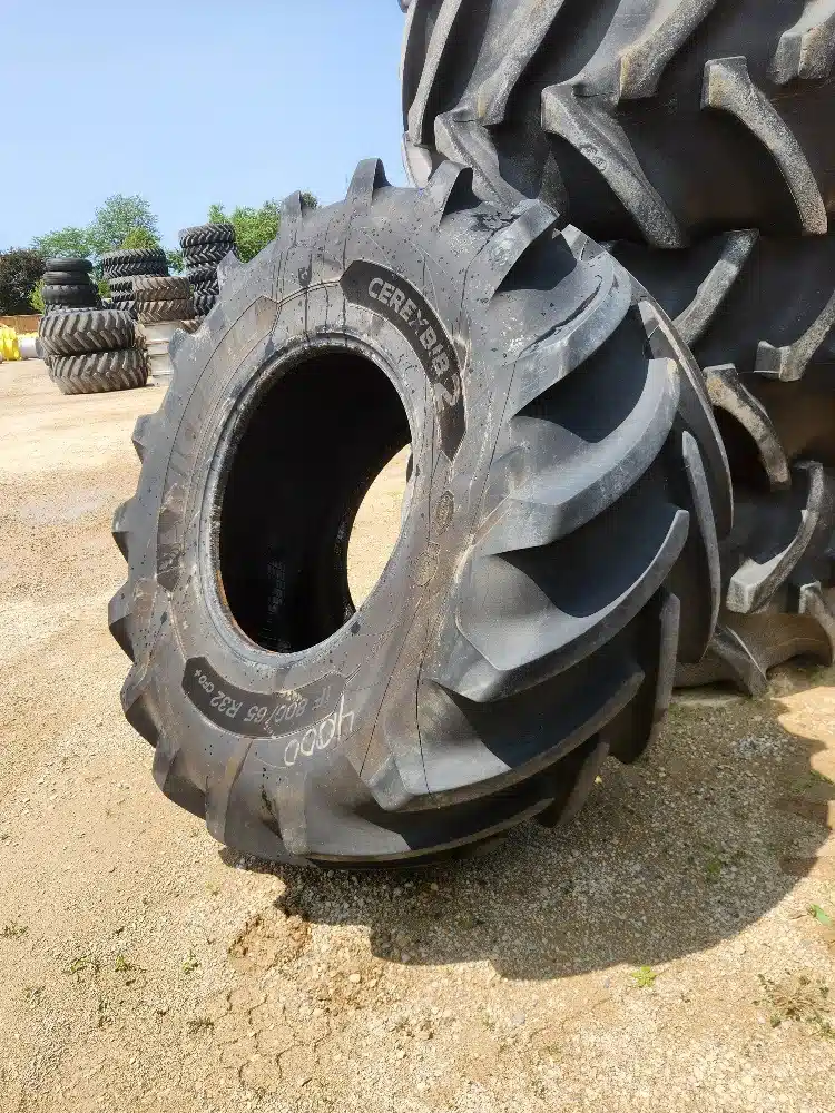 Gallery image 1 for Michelin 800/65R32 Tires