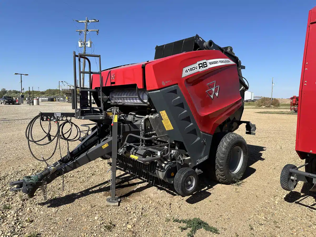 Gallery image 2 for New 2023 Massey Ferguson RB 4180V Round Baler