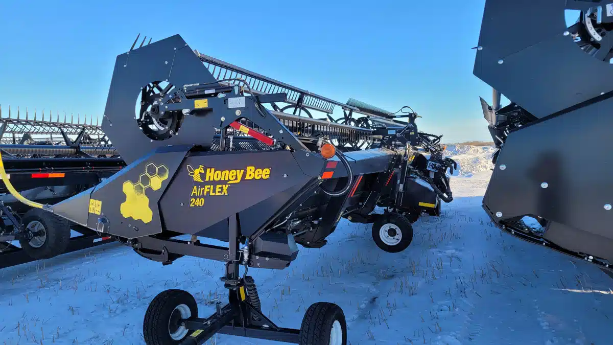 Gallery image 2 for Used 2020 Honey Bee AF240 Header