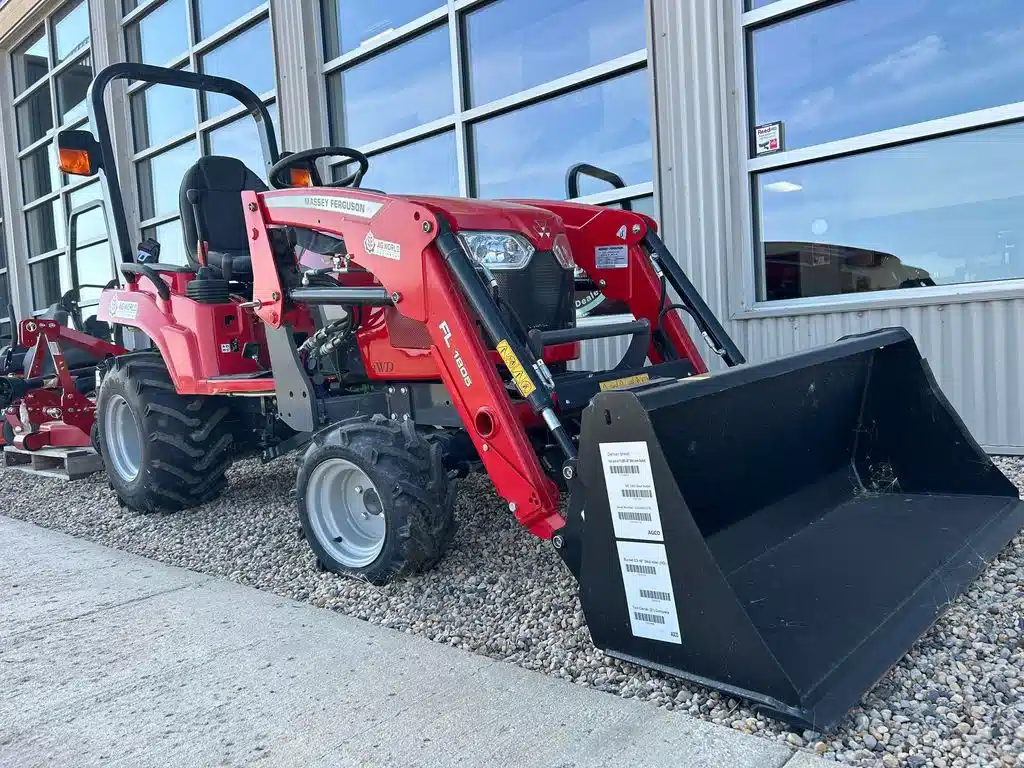 Gallery image 2 for New 2024 Massey Ferguson GC1700 Series MF GC1723E Tractor