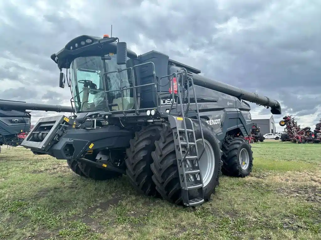 Gallery image 2 for New 2024 Fendt IDEAL 10 Combine