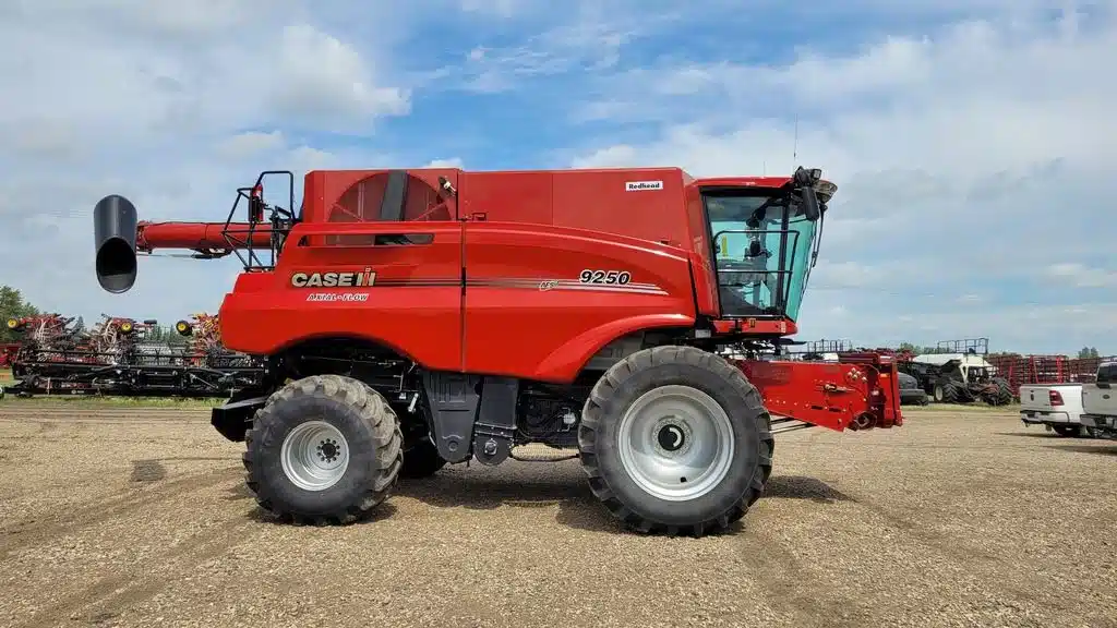 Gallery image 2 for Used 2019 Case IH 9250 Combine