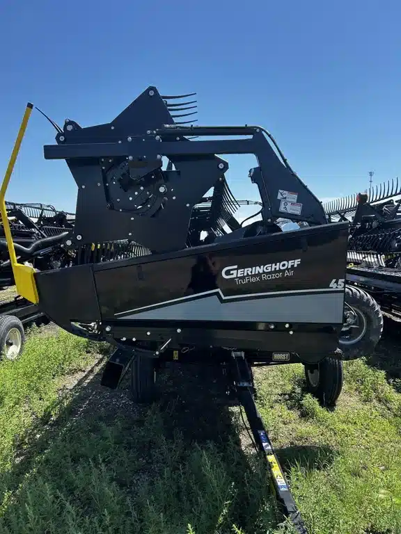 Gallery image 2 for New 2023 Geringhoff TRUFLEX 245 Header