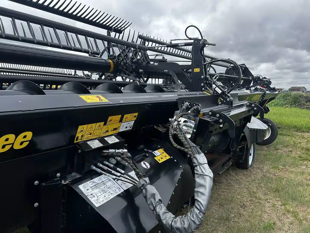 Gallery image 2 for New 2023 Honey Bee AF245 Header - Draper