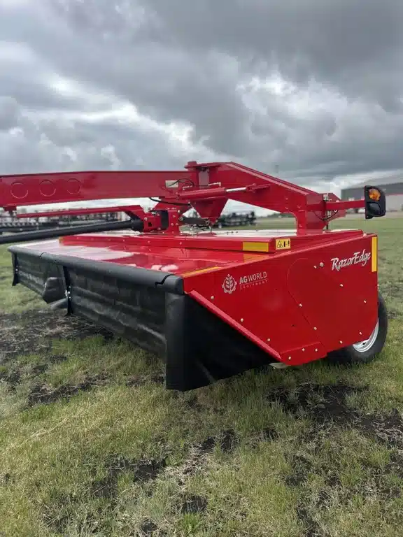 Gallery image 2 for New 2024 Massey Ferguson 1316 S Mower - Zero Turn