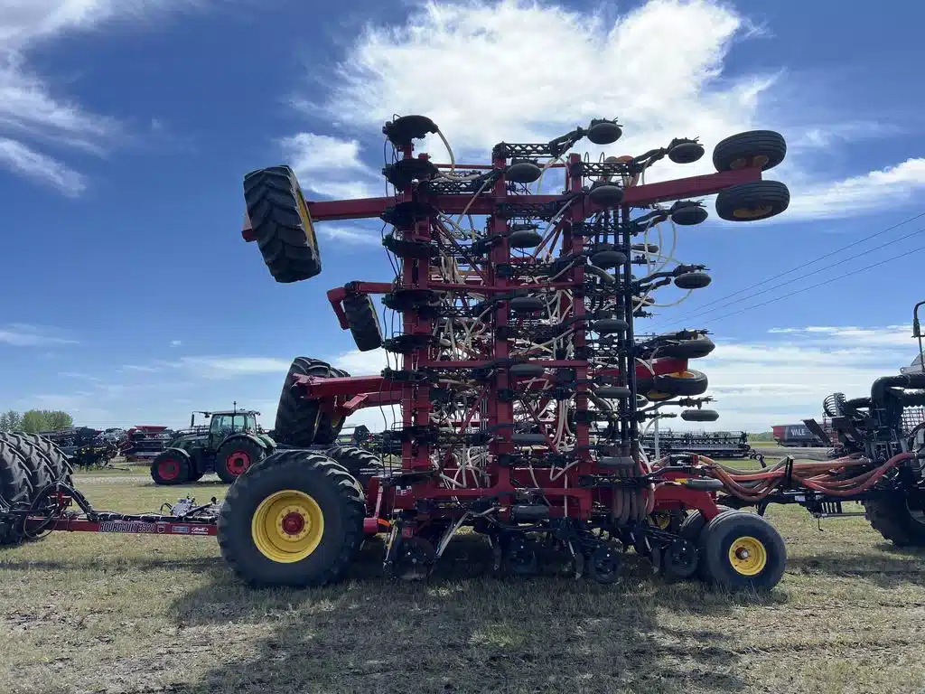 Gallery image 2 for Used 2017 Bourgault 3320-SIZE-UNSPECIFIED Air Drill