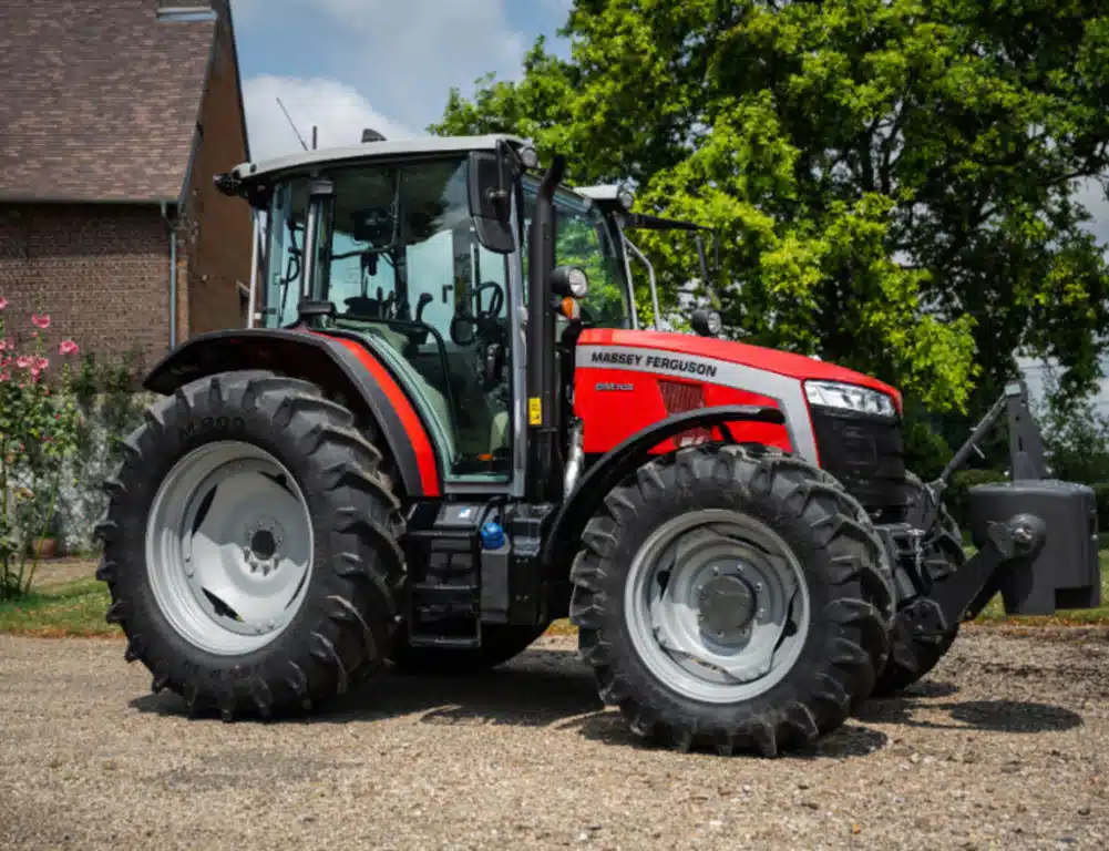 Gallery image 1 for New 2025 Massey Ferguson 5M Tractor