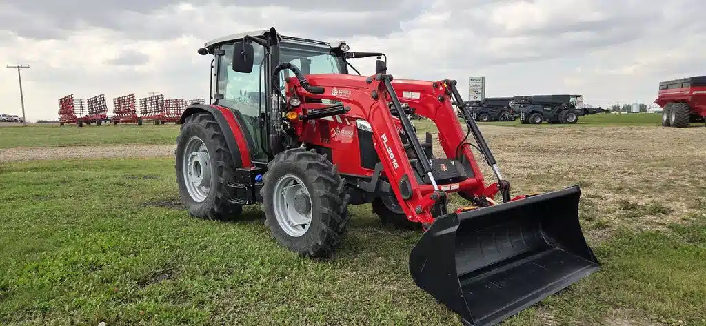 Gallery image 2 for New 2022 Massey Ferguson 4708 Tractor