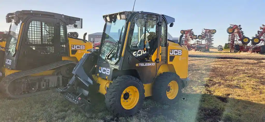 Gallery image 2 for Used 2023 JCB 3TS-8W Skid Steer