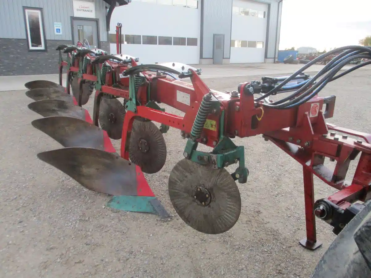 Used Kverneland BB115HD Plow