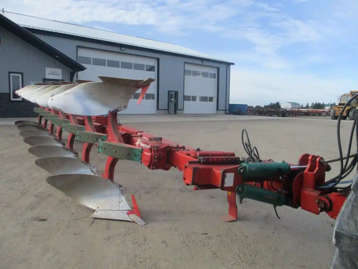 Used Kverneland PG115 Plow