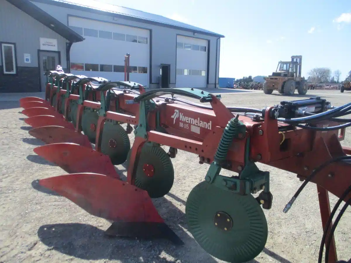 Gallery image 1 for Kverneland BB115HD Plow