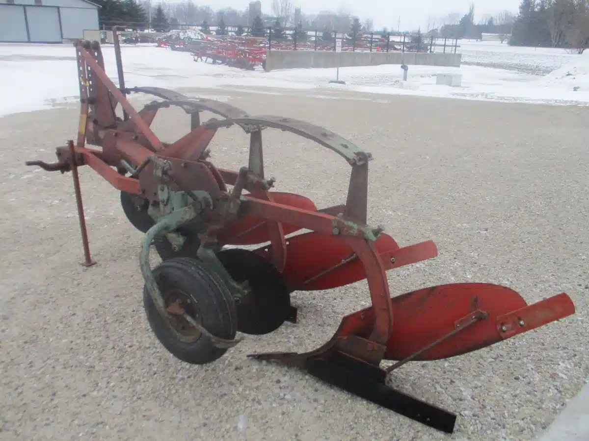 Gallery image 2 for Kverneland MI Plow