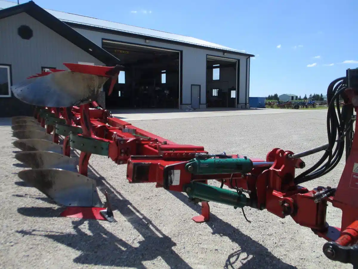 Photo de la Galerie 1 pour Kverneland PG115 Charrue