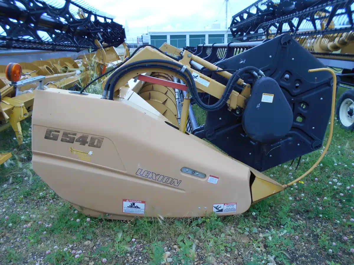 Gallery image 2 for Used 2007 CLAAS G540 Header Combine