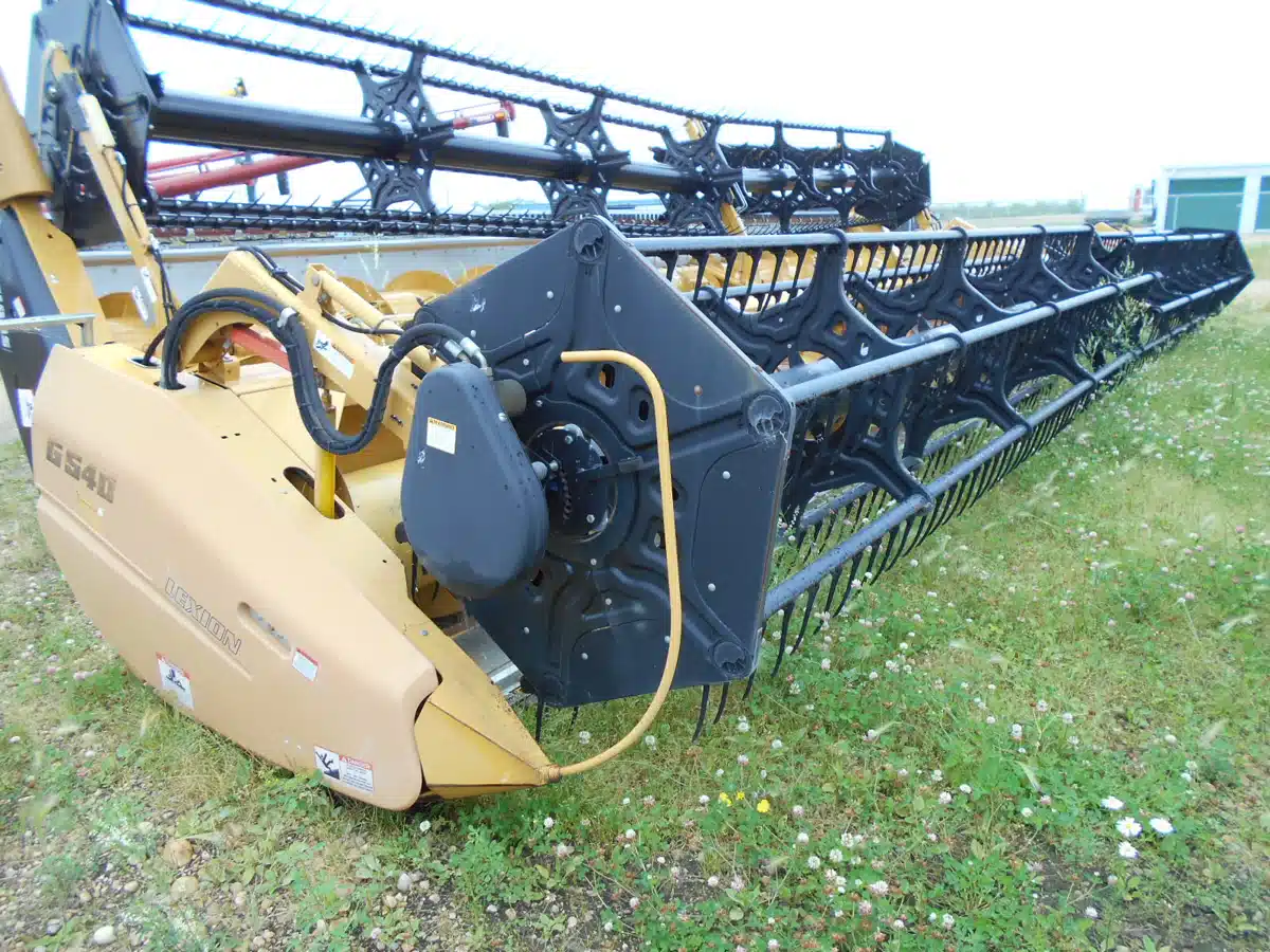 Gallery image 1 for Used 2007 CLAAS G540 Header Combine