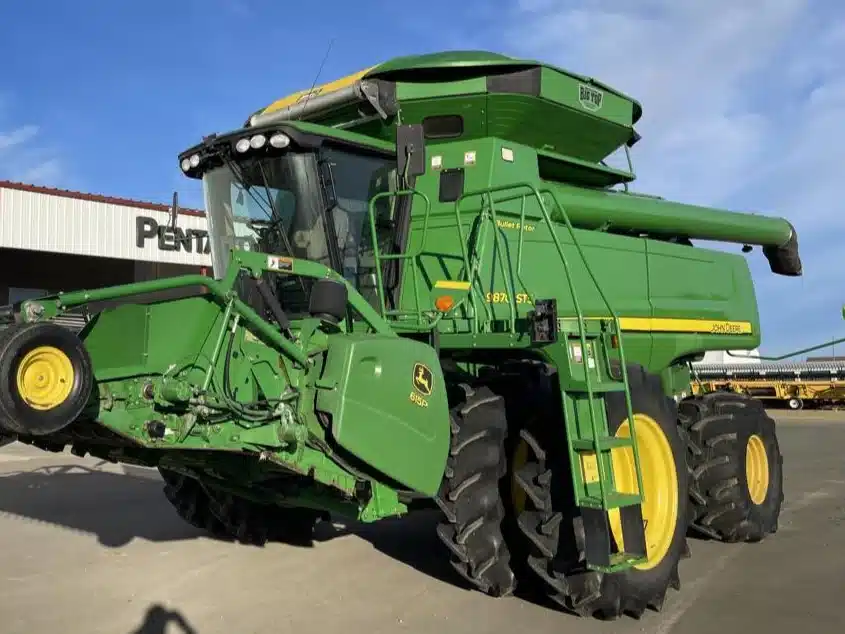 Gallery image 1 for Used 2008 John Deere 9870 STS Combine