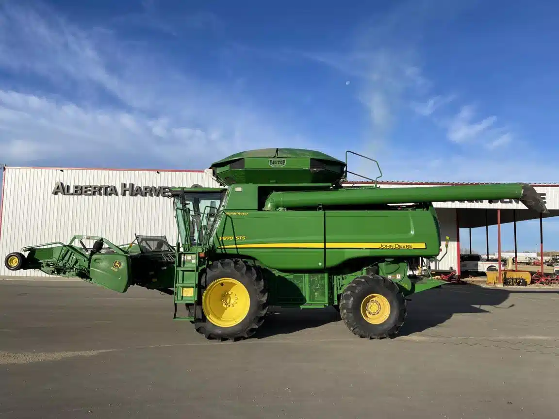 Gallery image 2 for Used 2008 John Deere 9870 STS Combine