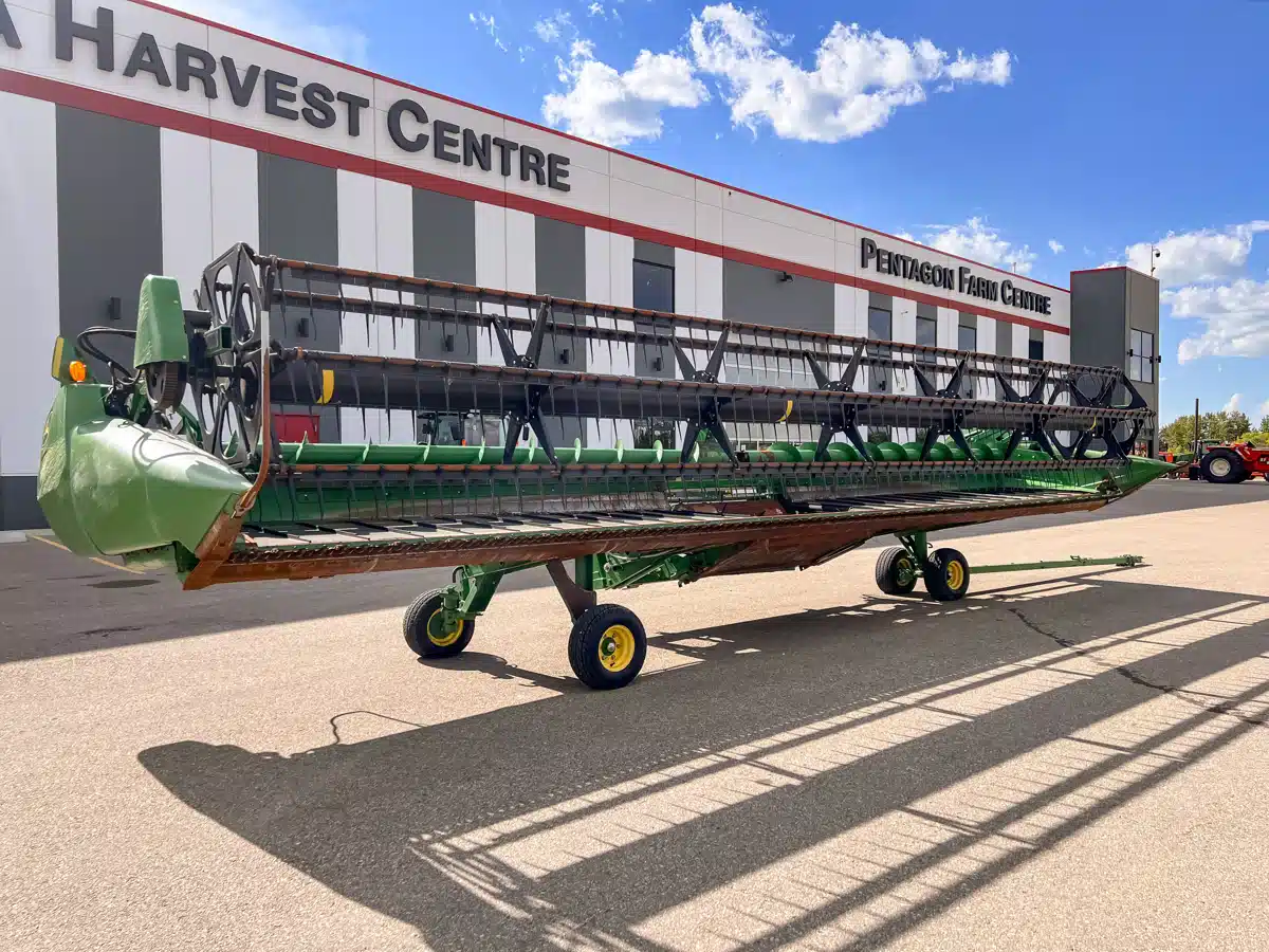 Gallery image 1 for Used 2009 John Deere 630D Header Combine