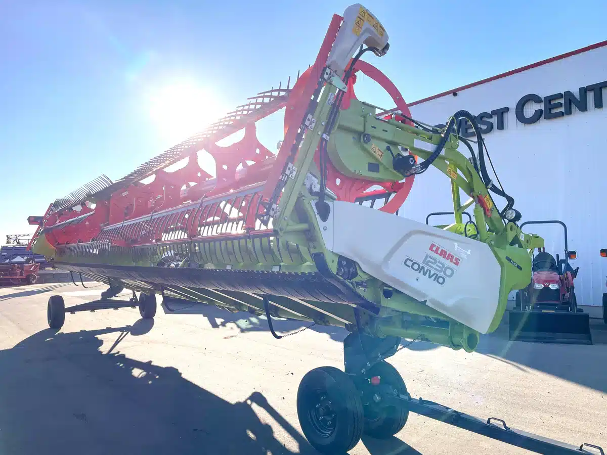 Gallery image 1 for Used 2022 CLAAS CONVIO FLEX 1230 Header Combine