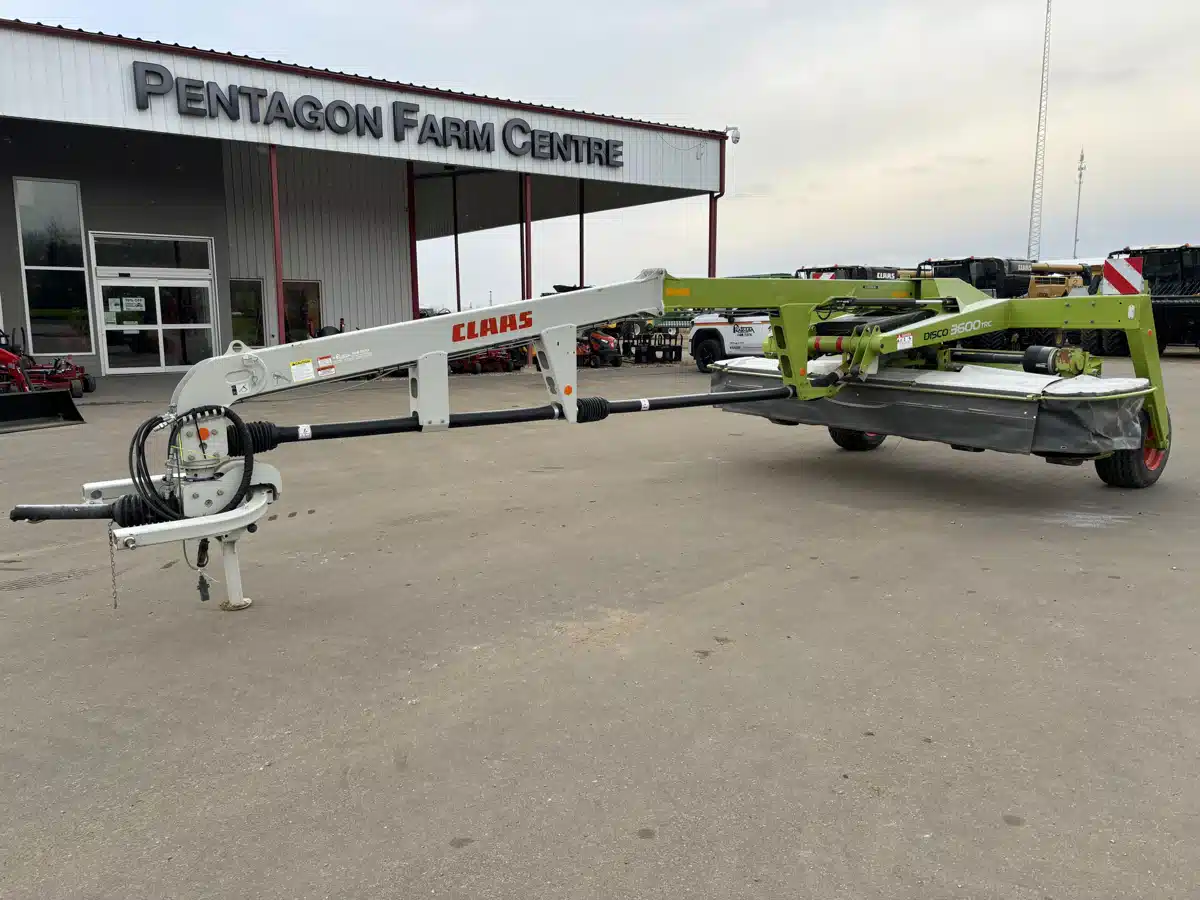 Gallery image 1 for Used 2015 CLAAS DISCO 3600TRC Mower Conditioner