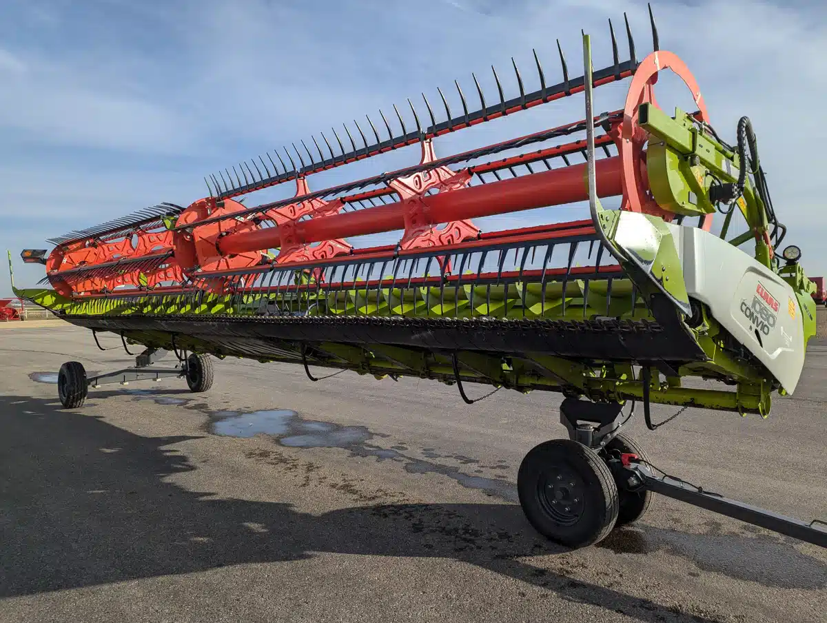 Gallery image 1 for Used 2022 CLAAS Convio Flex 1080 Header Combine