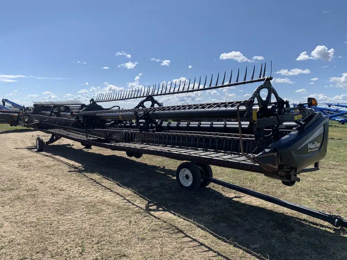 Gallery image 1 for Used 2018 MacDon FD75 Header - Flex Draper