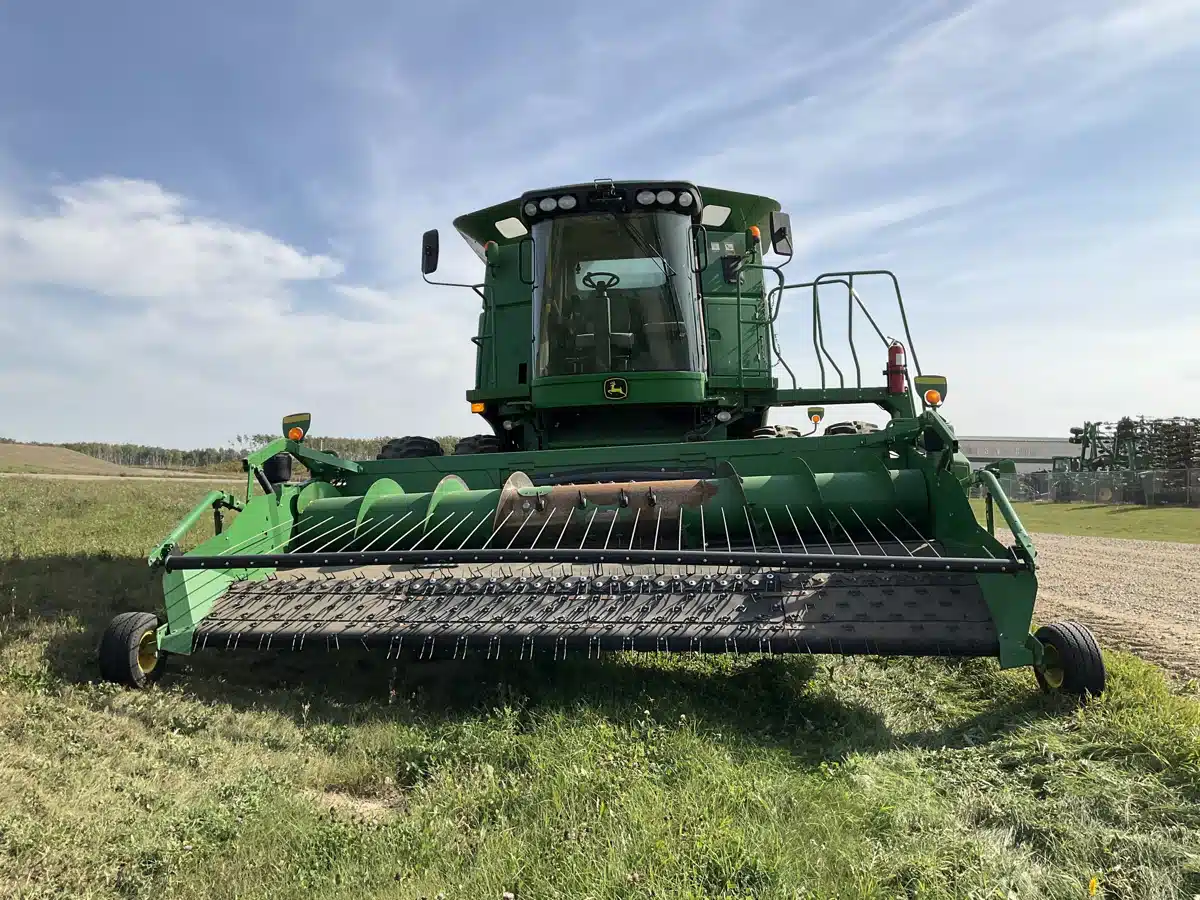 Gallery image 2 for Used 2011 John Deere 9870 STS Combine